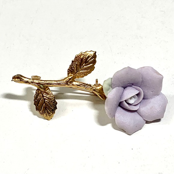 Gold Tone Lilac Rose Brooch Pin Enameled Floral 2 1/4" - Picture 2 of 4